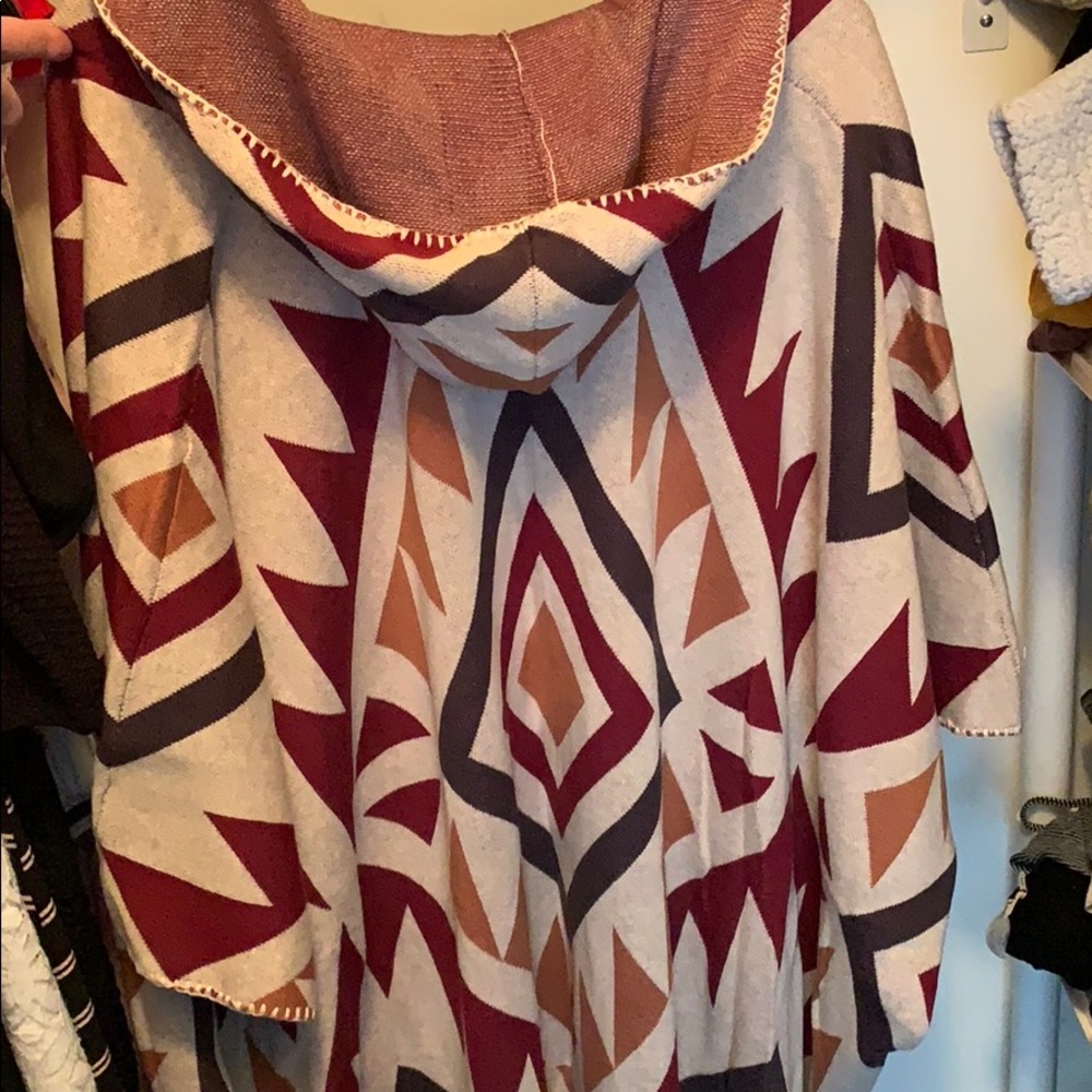Poncho - Picture 2 of 3